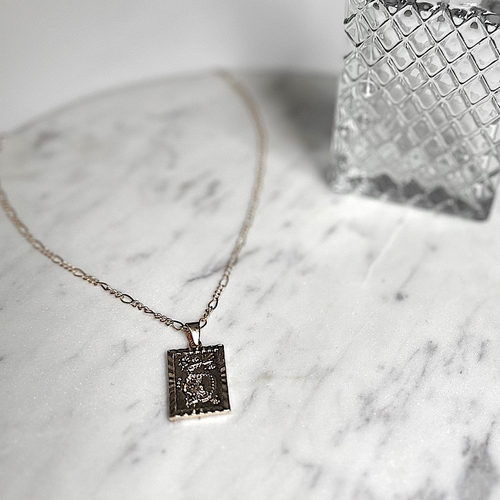 n e w | gold rectangular pendant necklace✨